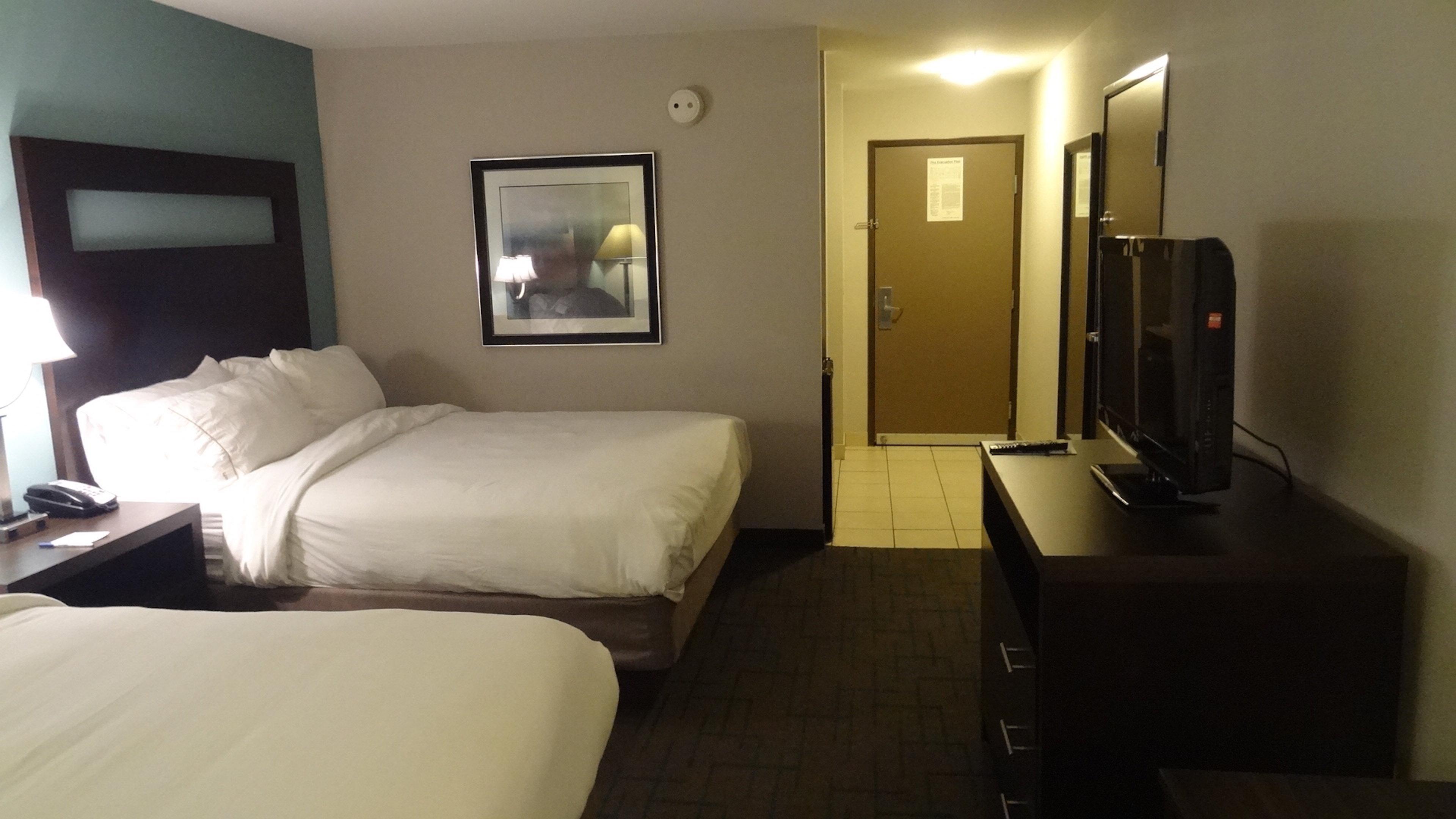 Holiday Inn Express Hotel Kansas City - Bonner Springs, An Ihg Hotel Εξωτερικό φωτογραφία