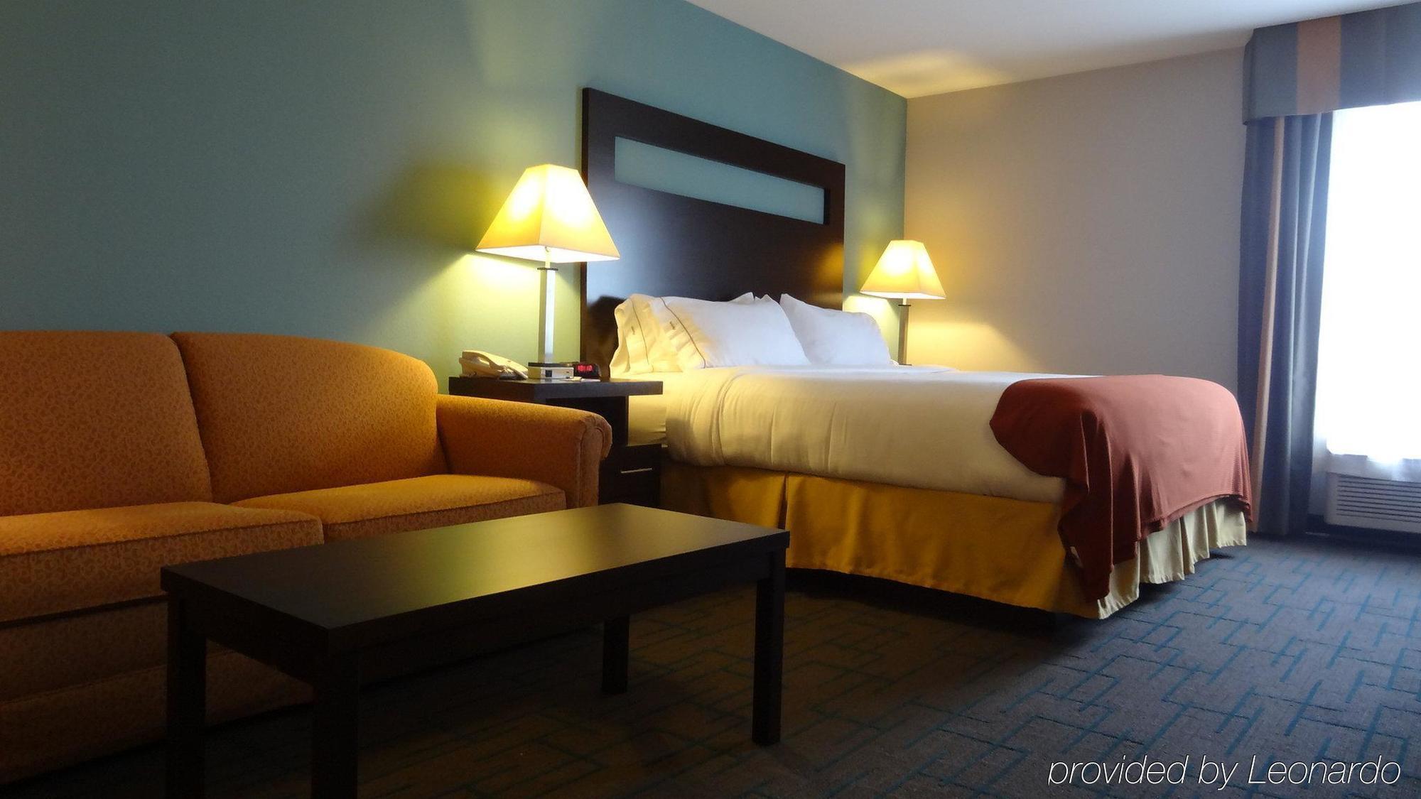 Holiday Inn Express Hotel Kansas City - Bonner Springs, An Ihg Hotel Εξωτερικό φωτογραφία